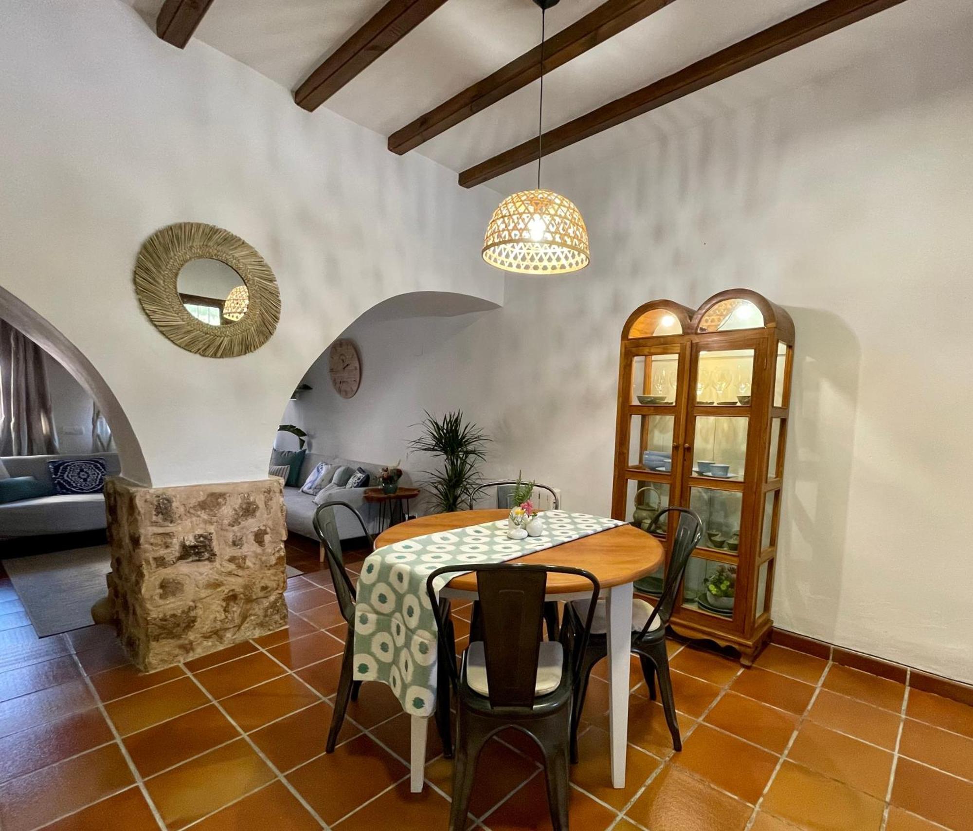 Masia De San Juan Casa Numero 15 En Castillo Con Piscina, Aire Acondicionado Y Terraza Privada Segorbe Room photo